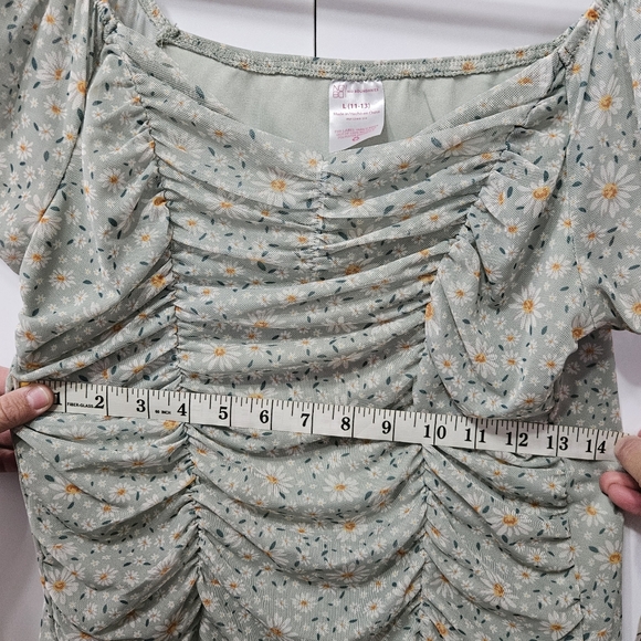 No Boundaries girls Large (11-13) Green shirt - Picture 6 of 12